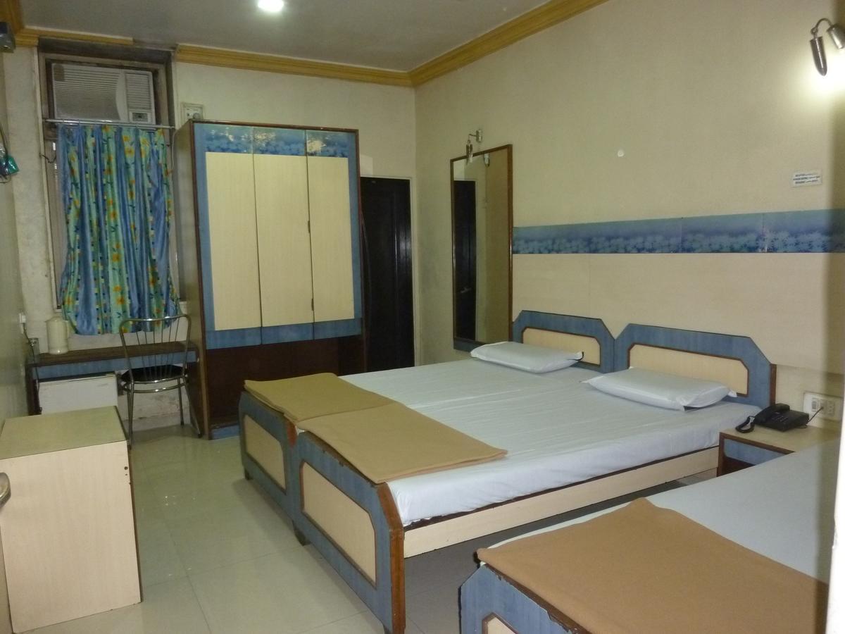 Hotel Stars Mumbai Quarto foto