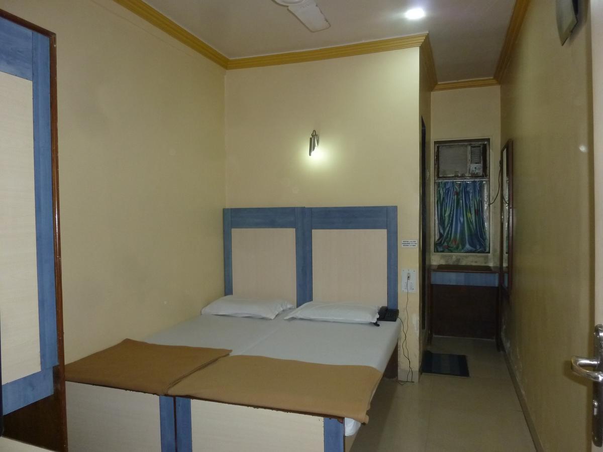 Hotel Stars Mumbai Quarto foto