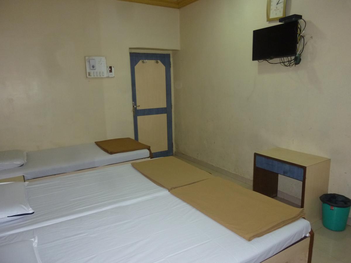 Hotel Stars Mumbai Quarto foto
